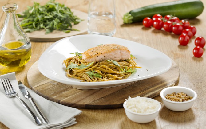 Recept Spaghetti con zucchinepesto e salmone Grand'Italia